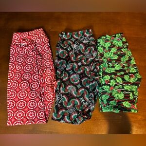 Lularoe Xmas leggings!Size red-TC, middle-TC, green holly-one size
